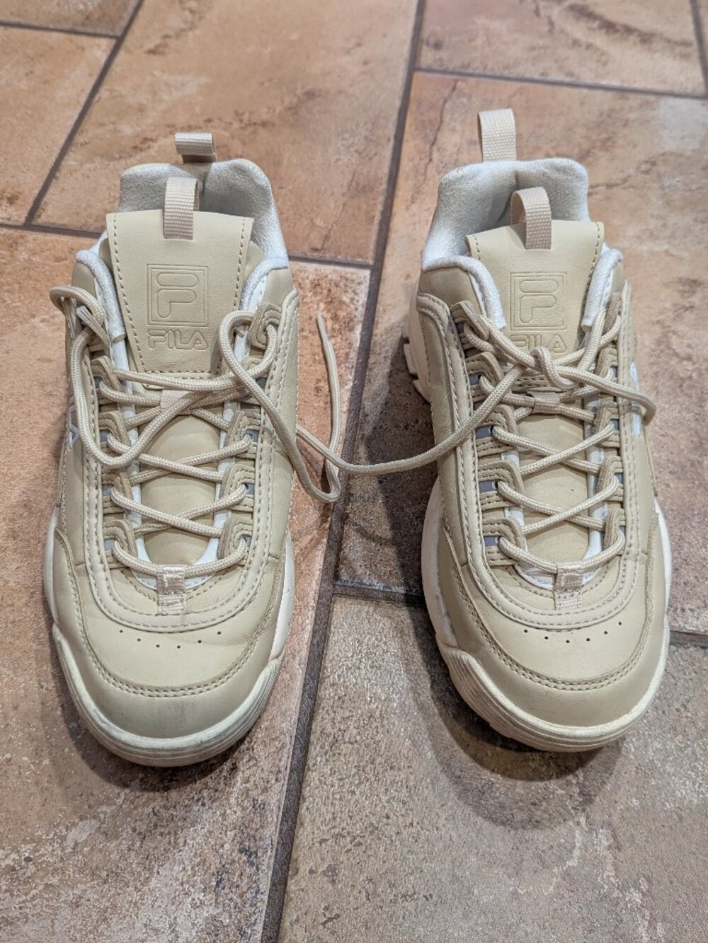 Women's Fila Shoe